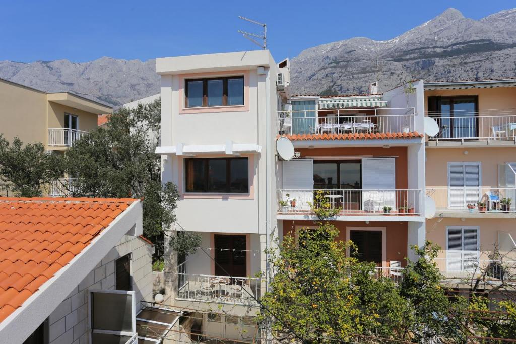 Výhľad na hory alebo výhľad na hory priamo z apartmánu