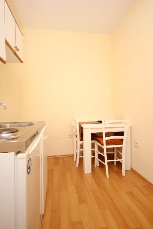 Fotografia z galérie ubytovania Apartments with a parking space Orebic, Peljesac - 10256 v destinácii Orebić