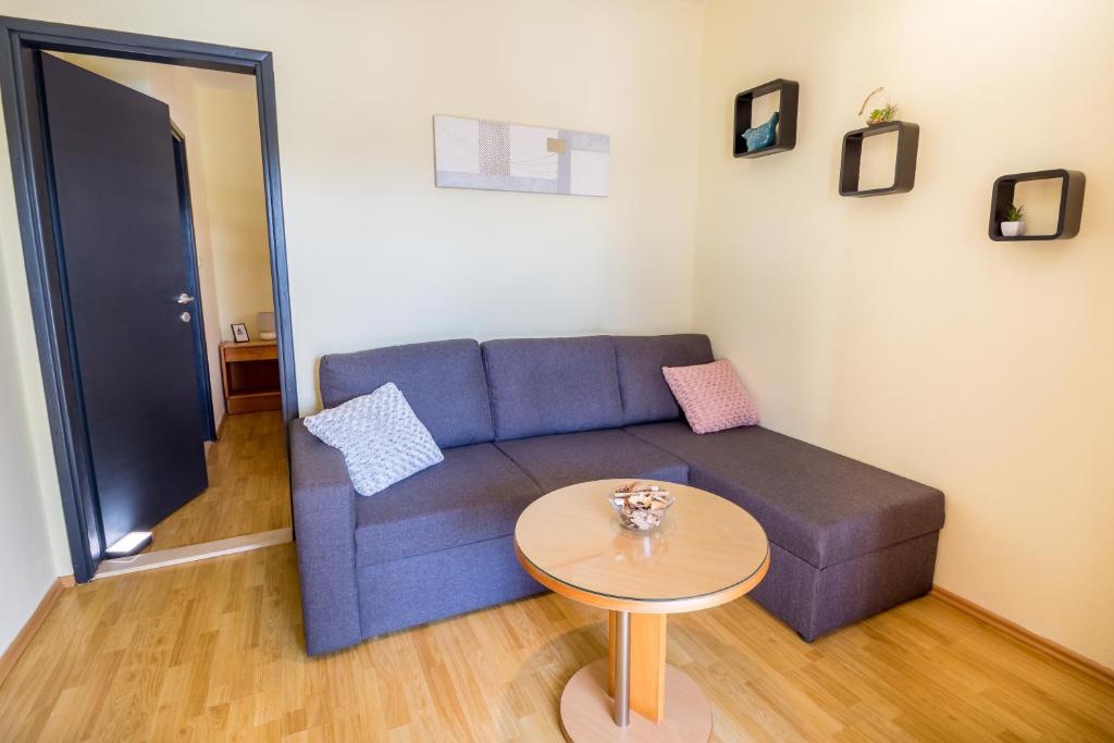 Posedenie v ubytovaní Apartment Zuronja 10134b