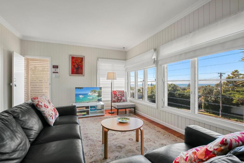 Henzell Street 28 Dicky Beach, Caloundra (updated prices 2024)