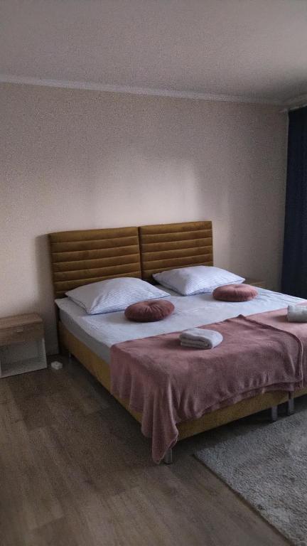 Łóżko lub łóżka w pokoju w obiekcie Willa Gorzow-spokojna okolica!