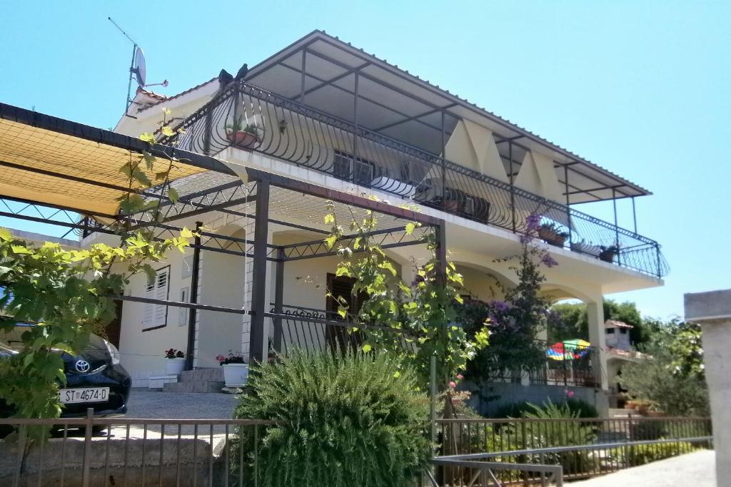 Apartments with parking space Kanica, Rogoznica - 11818
