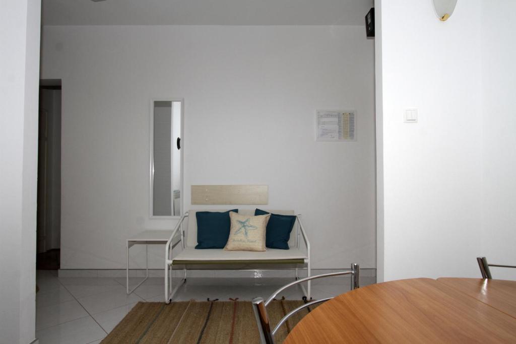 Fotografia z galérie ubytovania Apartments by the sea Trogir - 11895 v Trogiri
