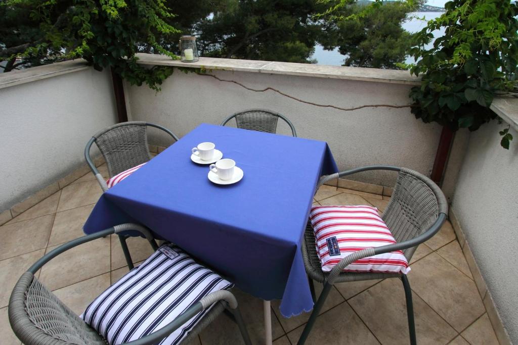 Balkón alebo terasa v ubytovaní Apartments by the sea Trogir - 11895