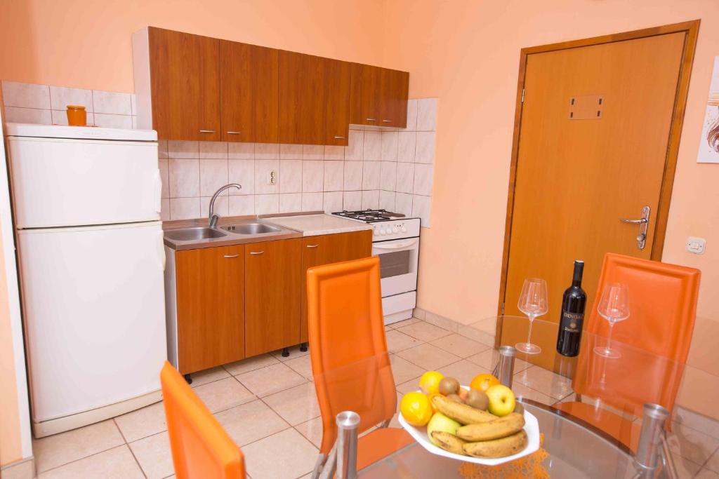 Fotografia z galérie ubytovania Apartments by the sea Zuljana, Peljesac - 12058 v Žuljane