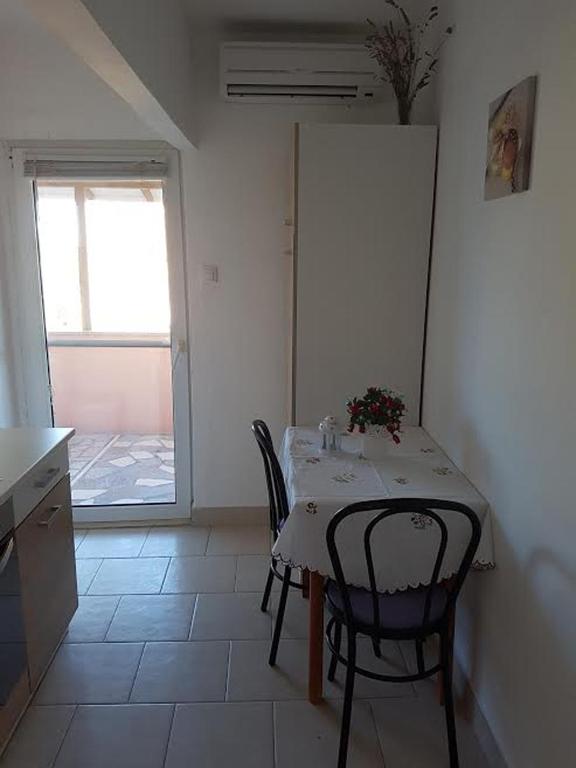 Fotografie z fotogalerie ubytování Apartments and rooms by the sea Nevidjane, Pasman - 11902 v destinaci Neviđane