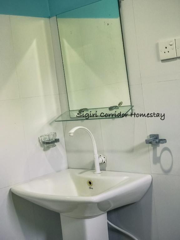 Sigiri Corridor Home Stay - 11