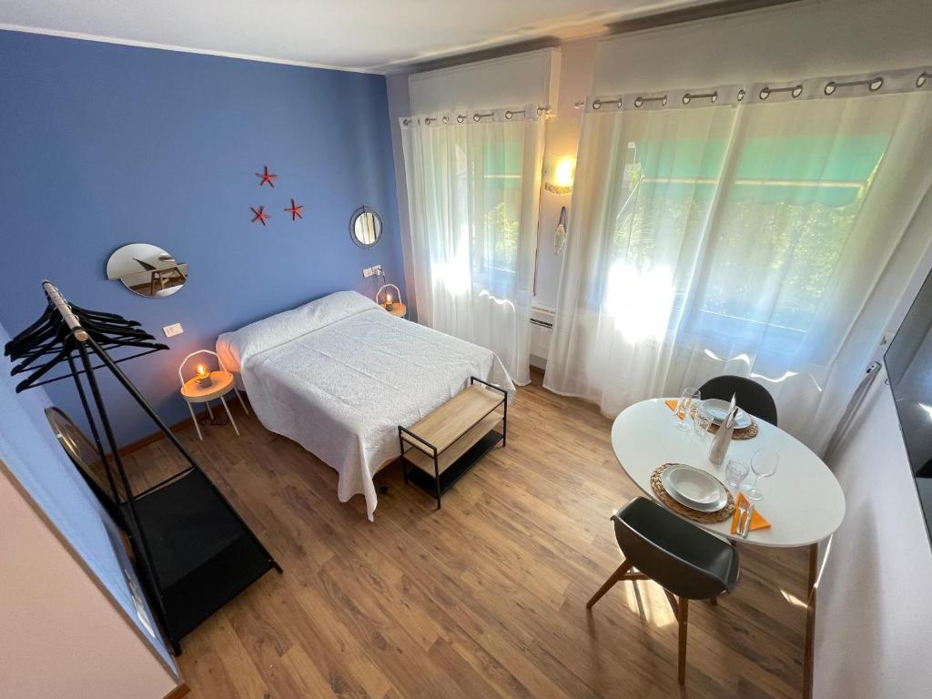 Fotografia z galérie ubytovania confortable studio central v destinácii Rapallo