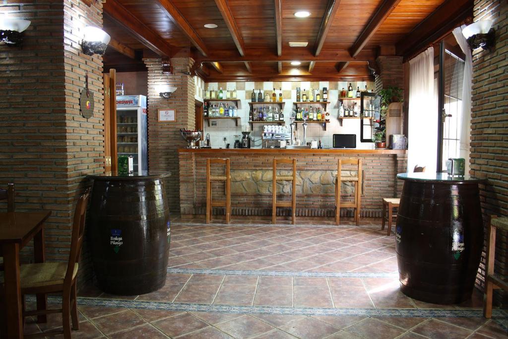 Hol lub bar w obiekcie Hospedería Los Cahorros