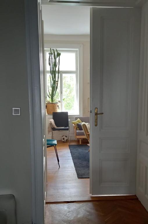 Posedenie v ubytovaní The Room for Artists Vienna