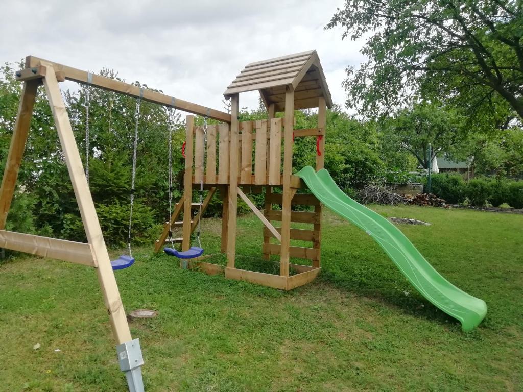 Herní místnost nebo prostor pro děti v ubytování Apartment Těchov