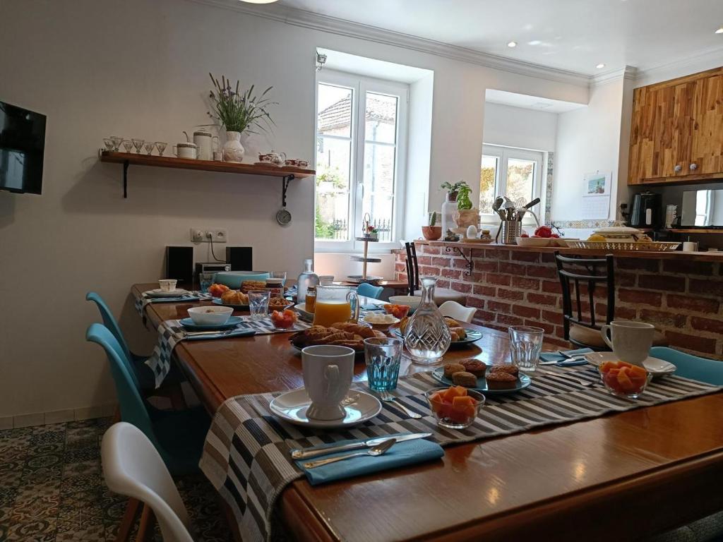Jedlo v ubytovaní bed & breakfast alebo blízkom okolí