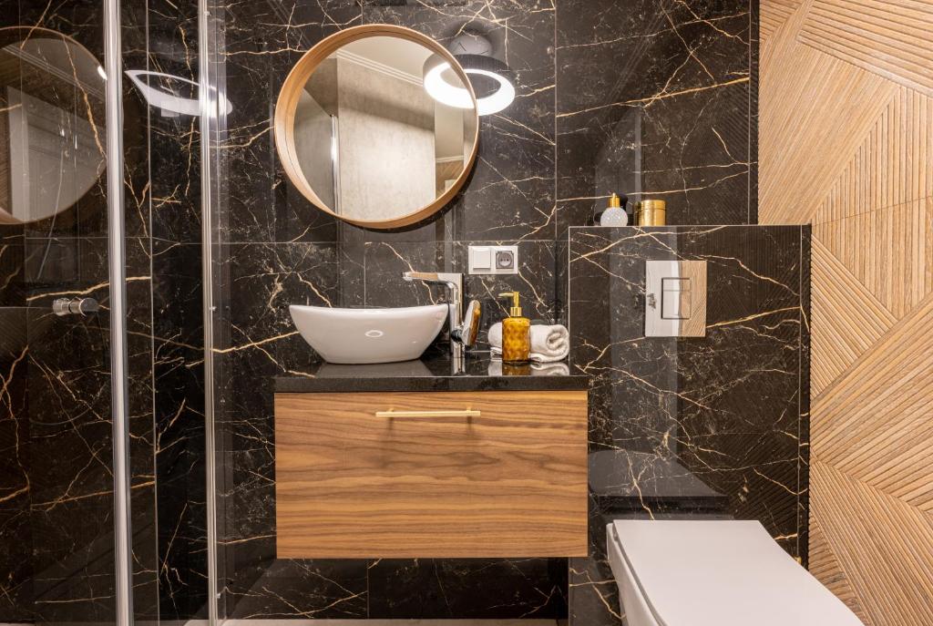 Kúpeľňa v ubytovaní Villa Monte w Centrum przy Krupówkach APARTZAKOP