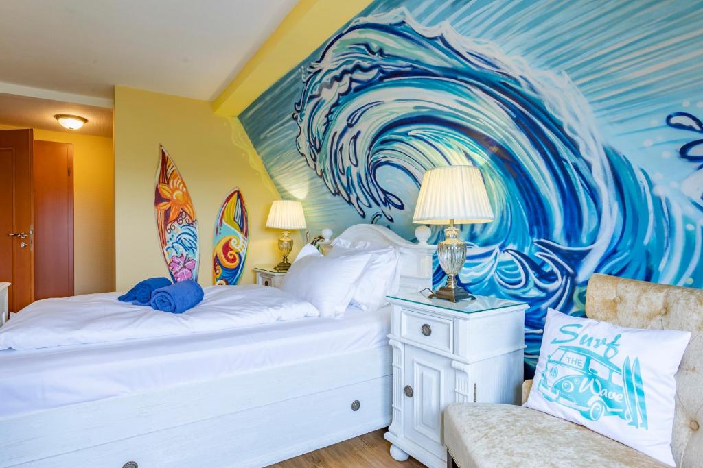 The Little Britain Inn Themed Hotel One of a Kind In Europe - Cabane De Plage