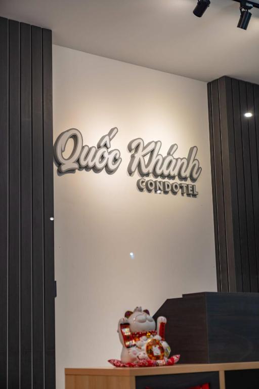 Certifikát, hodnocení, plakát nebo jiný dokument vystavený v ubytování Quốc Khánh Condotel