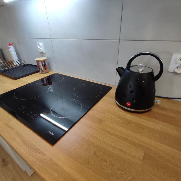 Kuchyňa alebo kuchynka v ubytovaní Apartament Rybaki 22