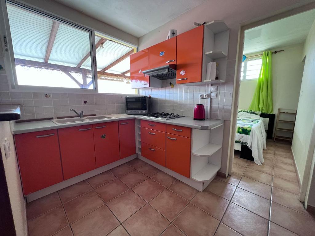 Kuchyň nebo kuchyňský kout v ubytování Ocean bleu 972 Orange N 2