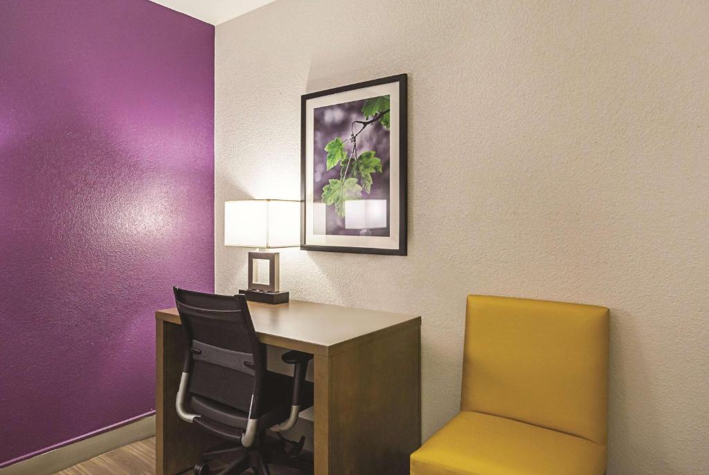 Wingate by Wyndham Galveston East Beach - Suite Ejecutiva King - No Fumar