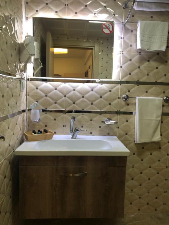 Line Suite Hotel - 7