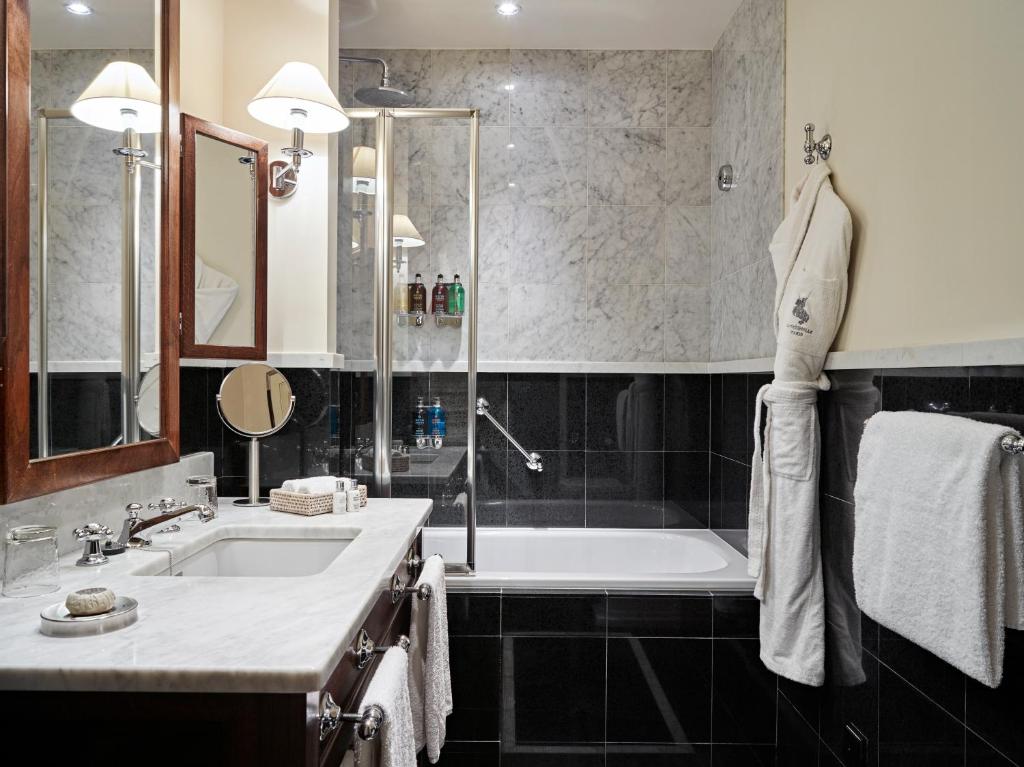 La Tremoille Paris - 9