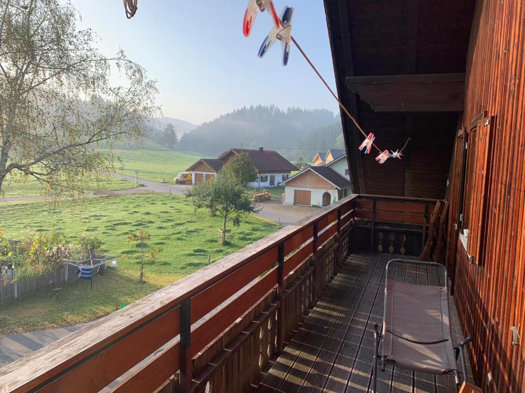 En balkon eller terrasse på Ferienwohnungen Rössle