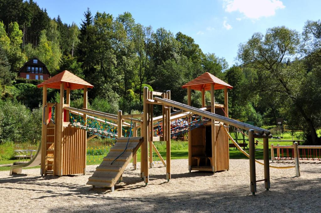 Herní místnost nebo prostor pro děti v ubytování Wellness Hotel Bozeňov