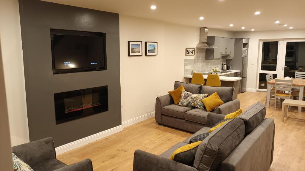 Posezení v ubytování Fabulous Belmullet Townhouse