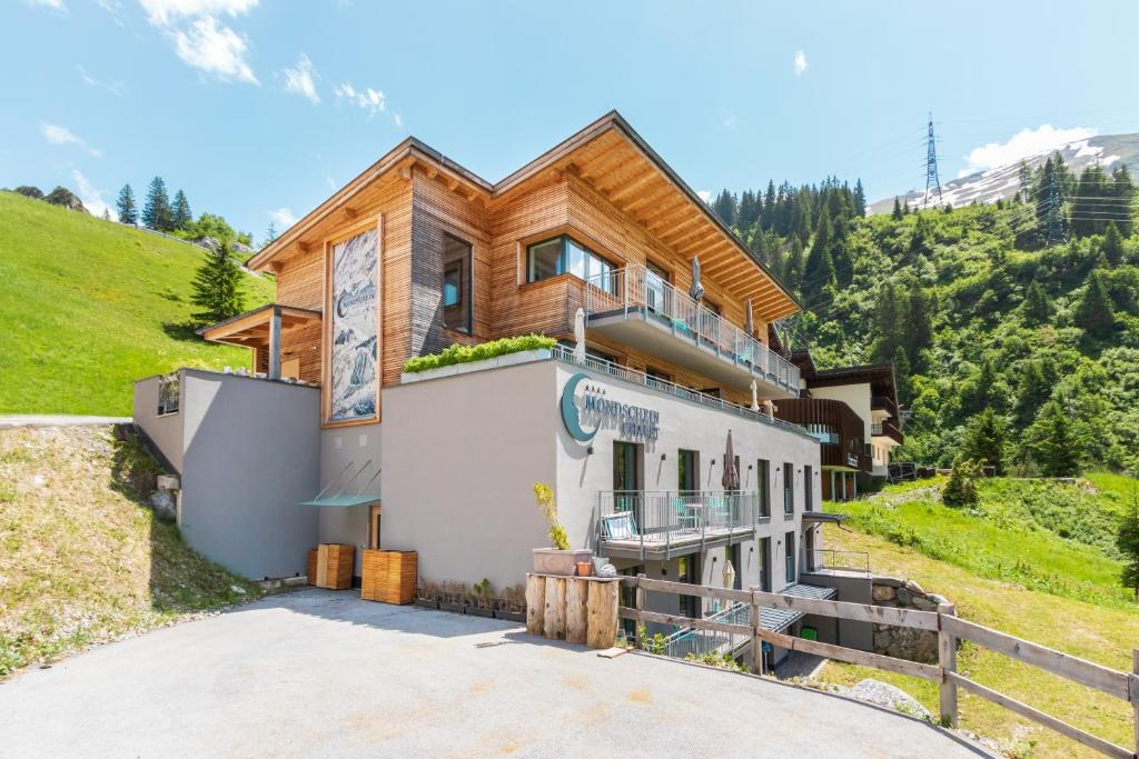 Příroda nedaleko hotelu