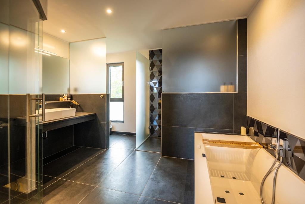 Boutiquehotel Genusswerk Eifel - Deluxe Suite With Spa Bath