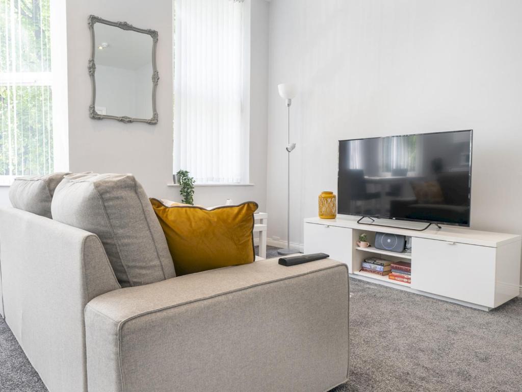 Pass the Keys Pristine 1BR Apt Queens Uni Walk Everywhere, Belfast