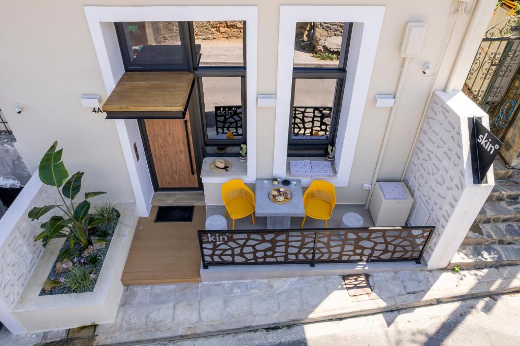 A balcony or terrace at Skins Concept Boutique Apartment