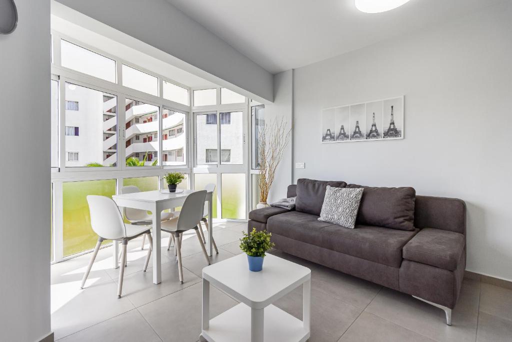 Rising Sun Apartments in complex Las Terrazas