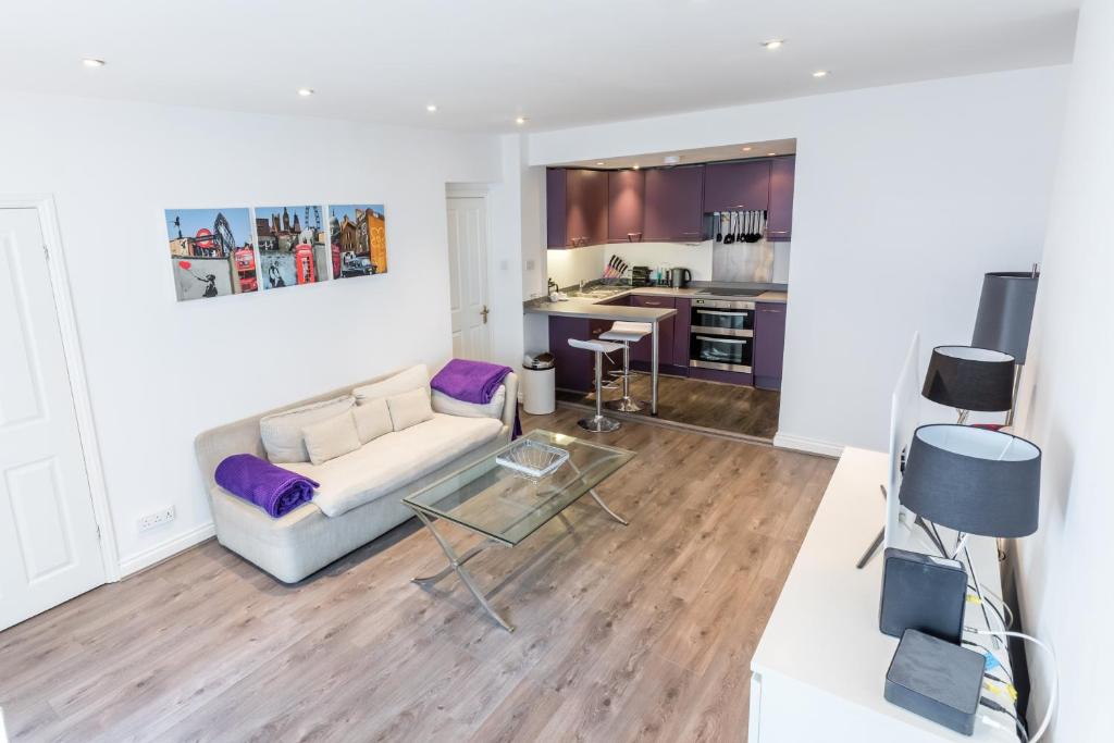 Zona d'estar a Paddington/Lancaster Gate Luxury Apartment by Hyde Park