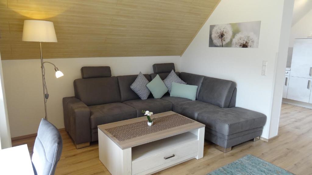 Haus Weingarten FERIENWOHNUNGEN - Apartment With Balcony