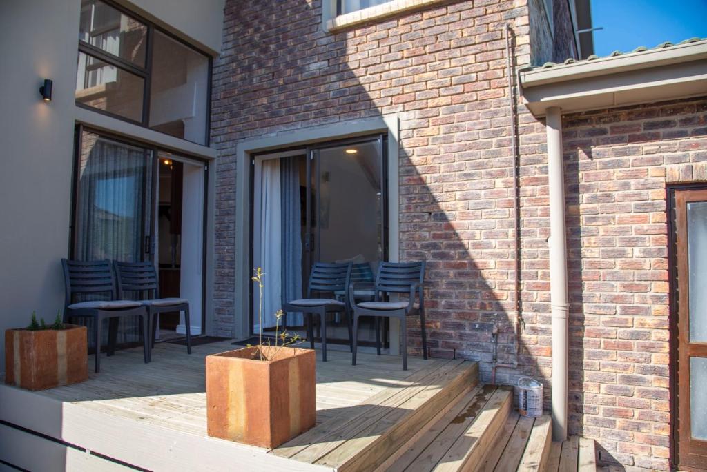 The Coral on Sedgefield by Top Destinations Rentals - Image 37