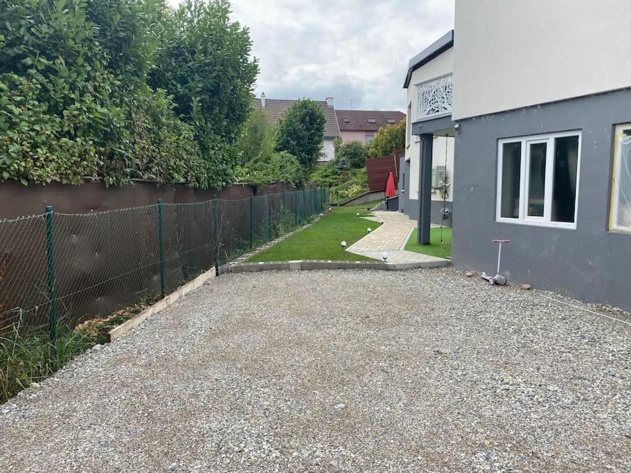 La villa petite Camargue - Three-Bedroom Villa