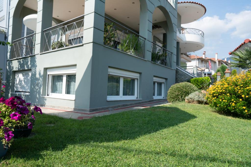 Vonkajšia záhrada v ubytovaní Apollon house