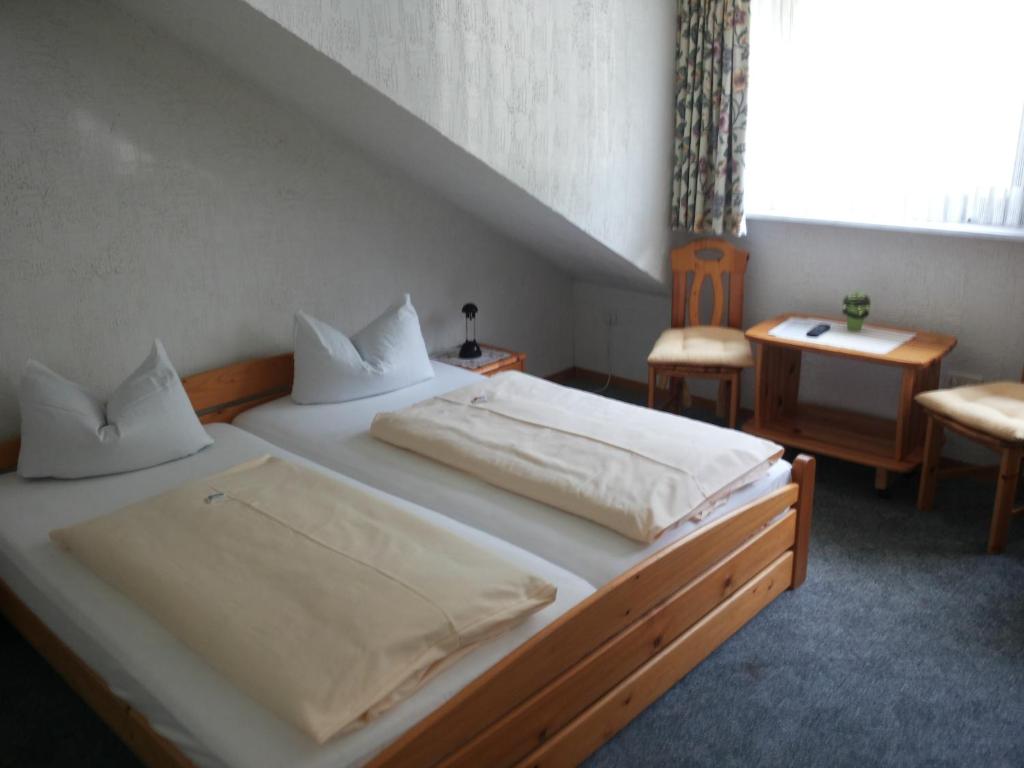 Pension "Dorfkrug" - 12