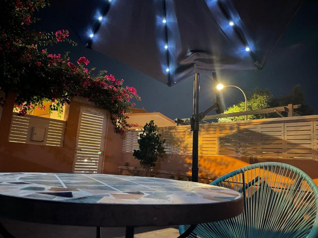 Fotografie z fotogalerie ubytování Casa adosada con piscina a 5 minutos de la playa . v destinaci Aguadulce
