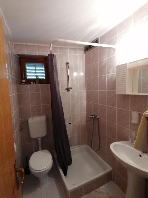 Kúpeľňa v ubytovaní Apartments and rooms with parking space Crikvenica - 12305
