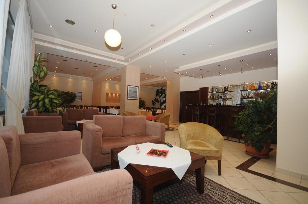 Posezení v ubytování Hili Hotel