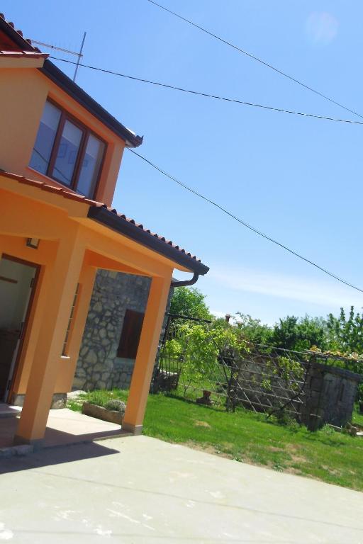 Fotografie z fotogalerie ubytování Family friendly house with a parking space Presika, Labin - 12472 v destinaci Labin