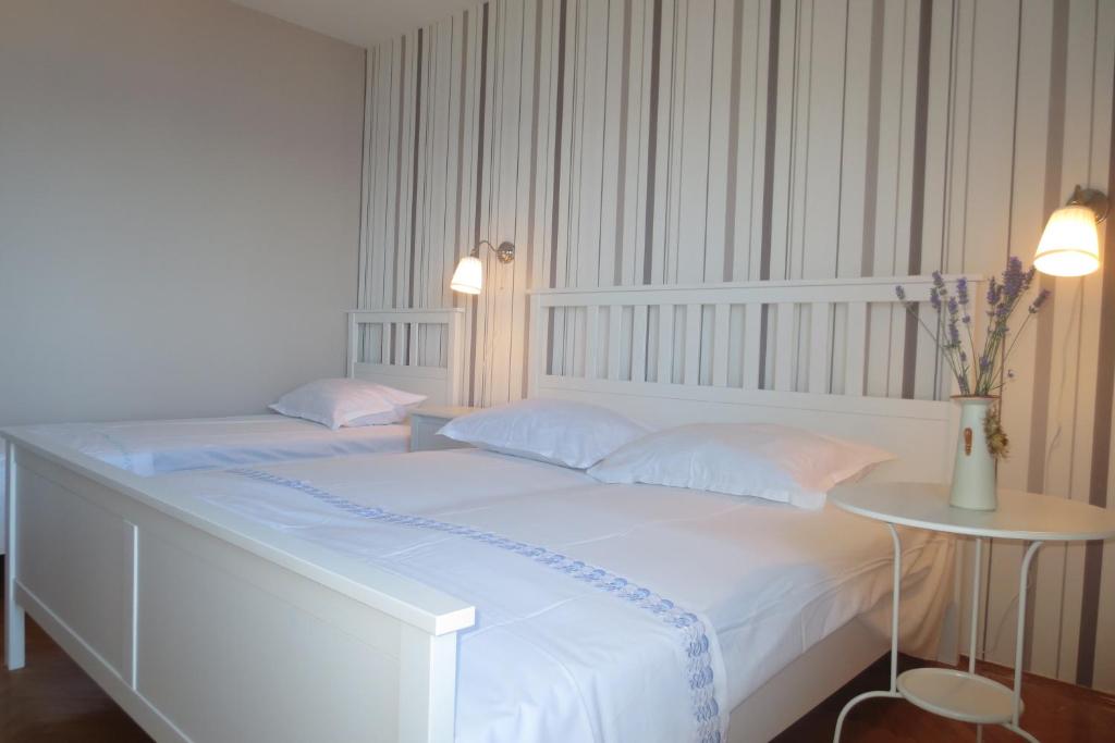 Fotografia z galérie ubytovania Apartments by the sea Podgora, Makarska - 12465 v Podgore