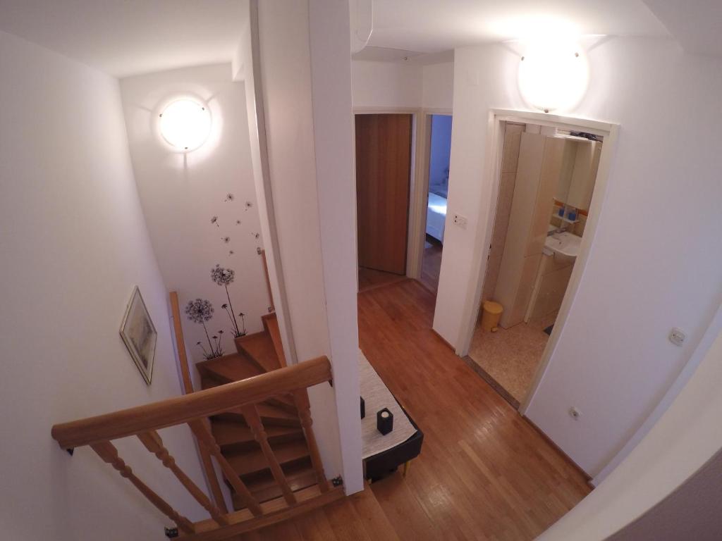 Fotografia z galérie ubytovania Apartments with WiFi Omis - 12525 v Omise