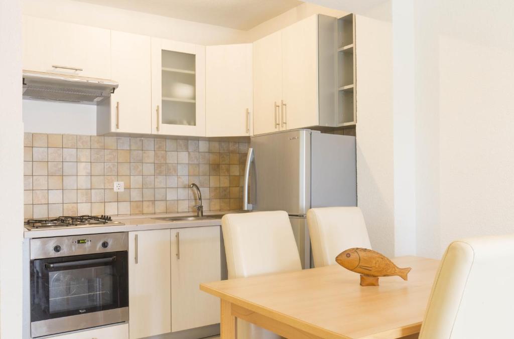 Fotografie z fotogalerie ubytování Apartments with a parking space Mandre, Pag - 12722 v destinaci Kolan