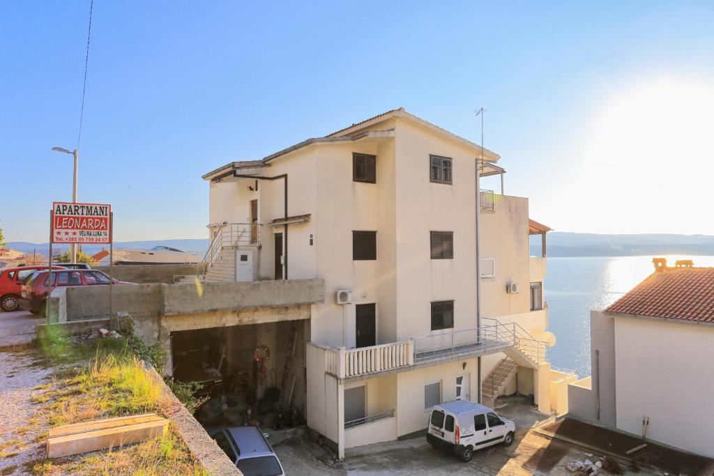 Fotografie z fotogalerie ubytování Apartments by the sea Stanici, Omis - 12723 v Omiši