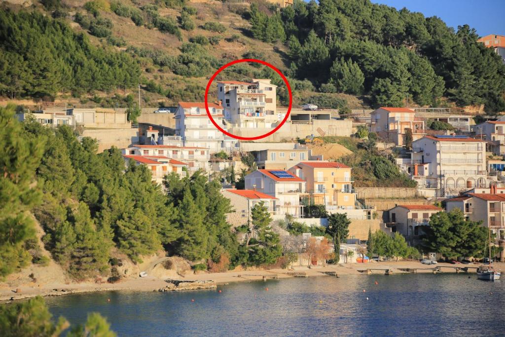 Fotografia z galérie ubytovania Apartments by the sea Stanici, Omis - 12723 v Omise