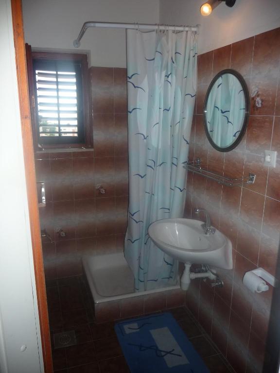 Fotografie z fotogalerie ubytování Apartments by the sea Stanici, Omis - 12723 v Omiši