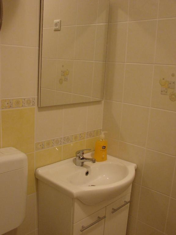 Fotografia z galérie ubytovania Family friendly apartments with a swimming pool Pag - 12795 v destinácii Pag