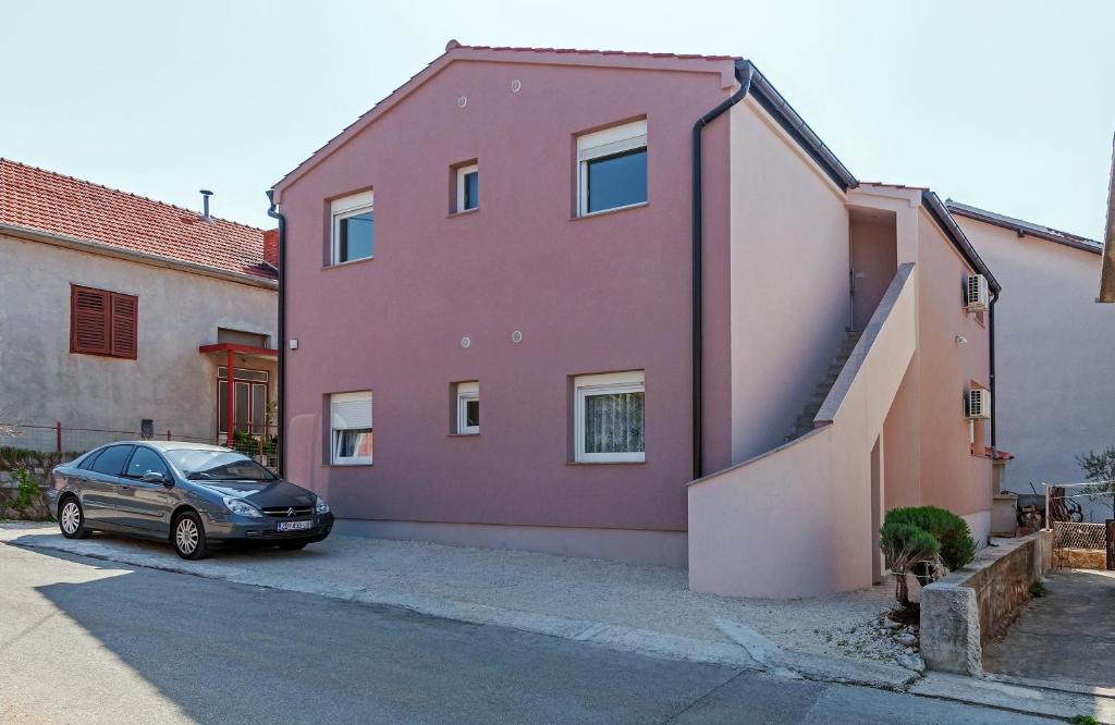 Apartments with a parking space Zadar - 12803